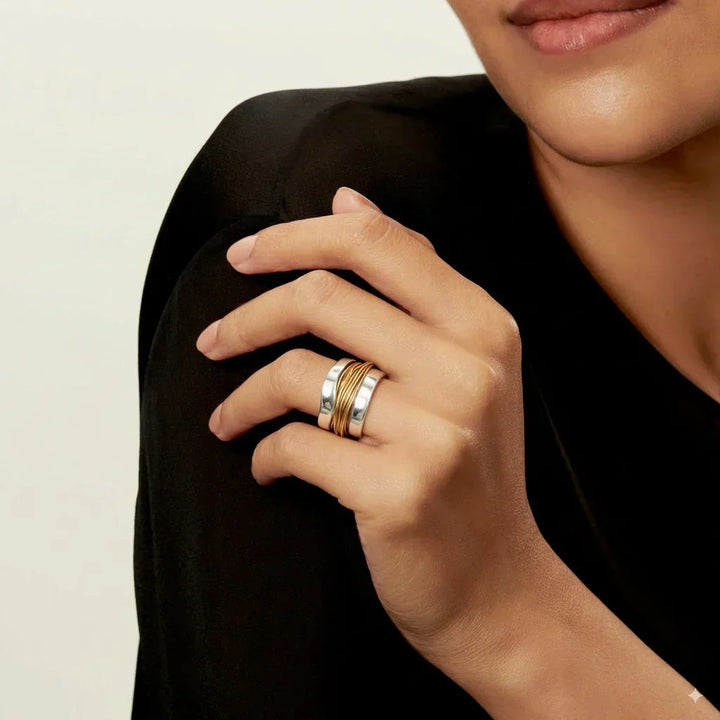 Ruby | Silver ring with gold wire