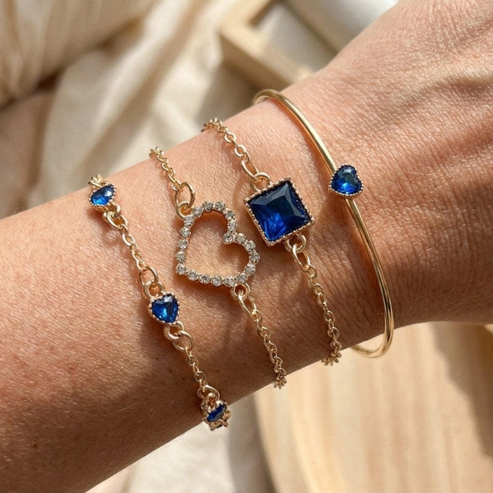 Dahlia | Sapphire Golden Hearts Bracelet Set